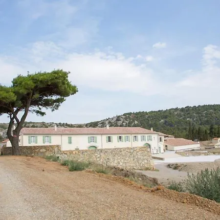 Hotel Domaine De Saint-obre *