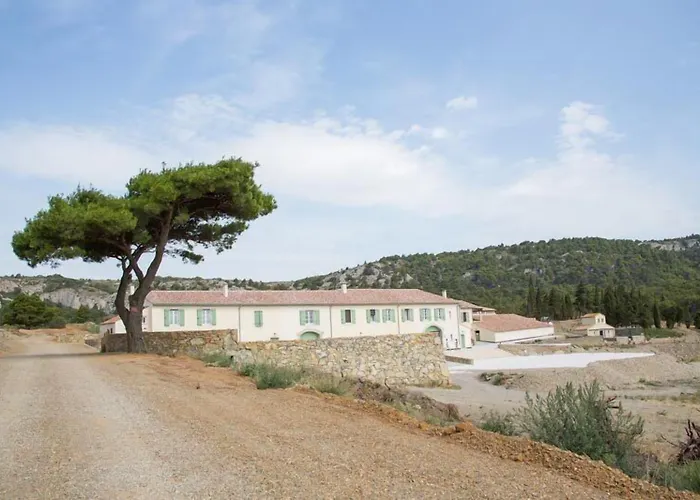 Hotel Domaine De Saint-obre *
