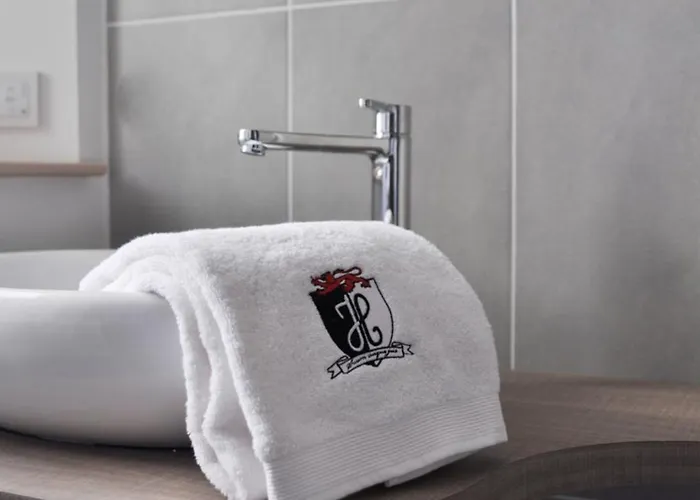 Domaine De Saint-obre Hotel *